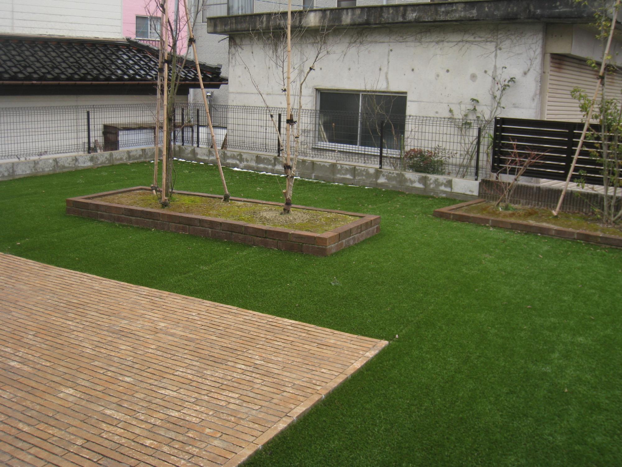 バーベキューに適した庭づくりとは 施工事例で徹底解説 ブログ グリーングローブ L 富山県の外構 庭づくりとエクステリア