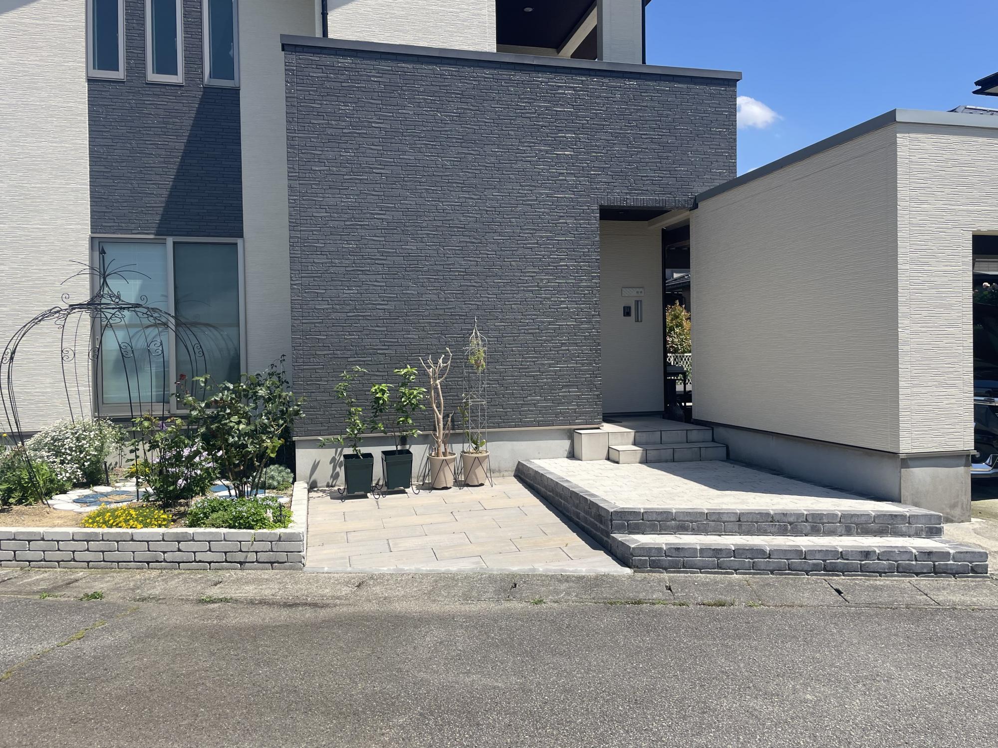 バラを楽しむイングリッシュガーデン