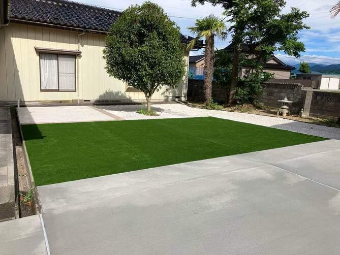 緑を楽しみながらお手入れの少ないお庭空間